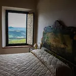 Aparthotel Le 7 Camicie Castelnuovo dellʼAbate