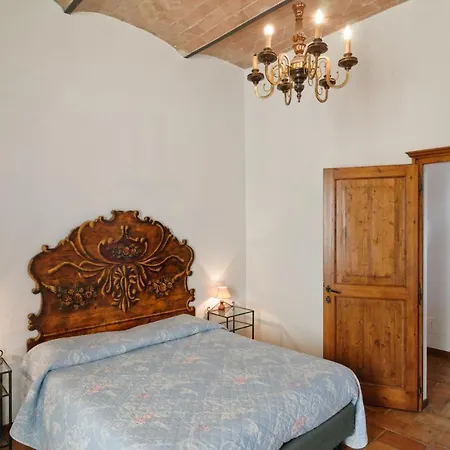 Apartahotel Le 7 Camicie Castelnuovo dellʼAbate