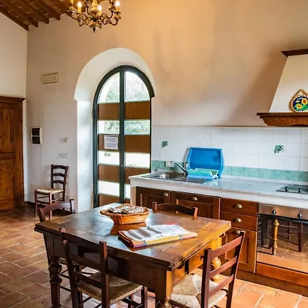 Aparthotel Le 7 Camicie Castelnuovo dellʼAbate