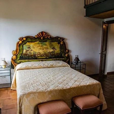 Le 7 Camicie 3* Castelnuovo dellʼAbate