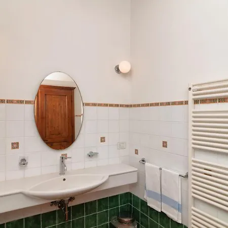 Aparthotel Le 7 Camicie Castelnuovo dellʼAbate