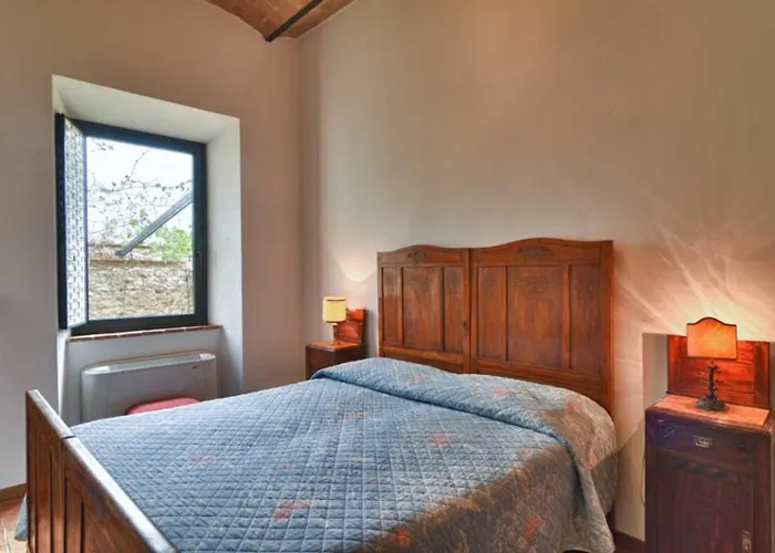 Aparthotel Le 7 Camicie Castelnuovo dellʼAbate