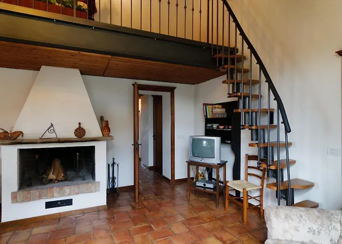 Le 7 Camicie Aparthotel Castelnuovo dellʼAbate