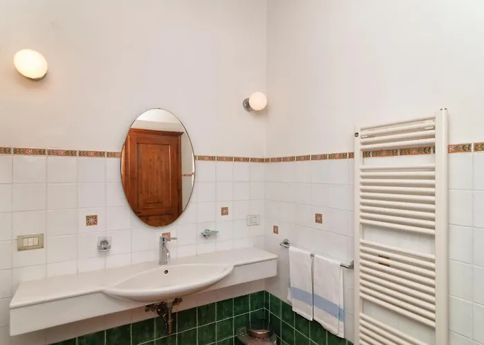 Aparthotel Le 7 Camicie Castelnuovo dellʼAbate